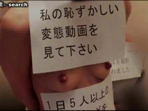 ディルドで激しく肉穴をほじくられ絶頂する変態開発済みの人妻の痴態！
