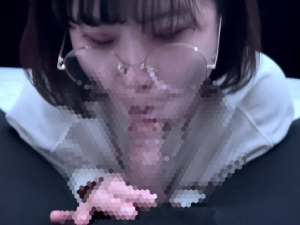 サキュバス眼鏡っ子がチンポを咥え濃厚フェラチオ！お口に出された精液を嬉しそうに飲み干す