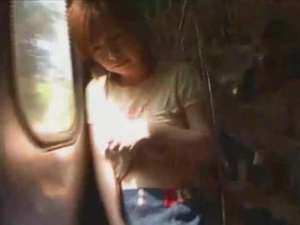 電車内で他の乗客がいる中レズプレイ、オナニー、フェラチオ、立ちバックセックスするあたおか時代