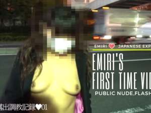 車が通る路上で露出調教！全裸にコートだけ着させて乳もパイパンオマンコもさらけ出させる！